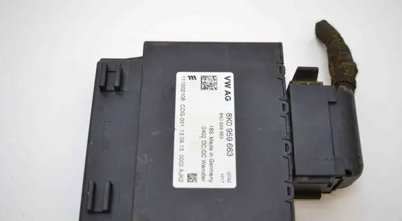Audi A5 8T 8F Other devices 8K0959663