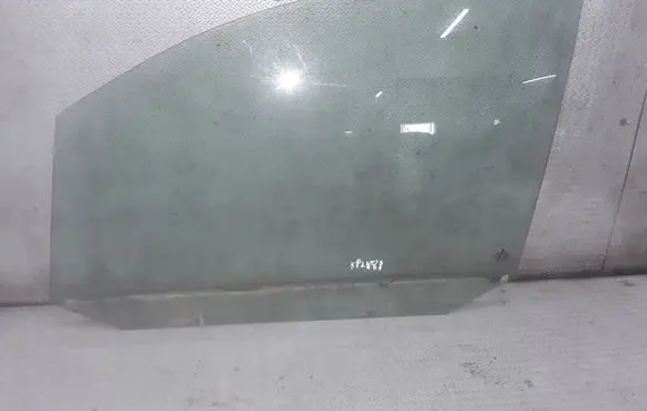 Volkswagen Caddy Front door window glass four-door