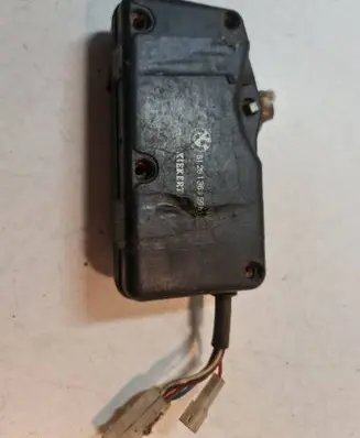 BMW 7 E23 Door central lock control unit/module 51261363596