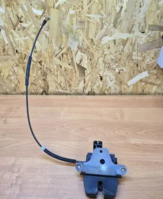 Volvo S60 Tailgate/trunk/boot lock/catch/latch 31278384
