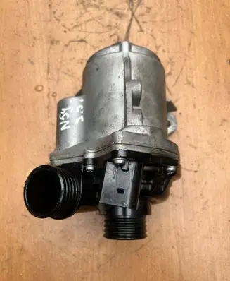 BMW 1 E82 E88 Water pump 11515A05704