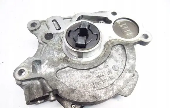 Seat Leon (5F) Vacuum pump 03L100D