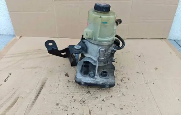 Renault Trafic III (X82) Power steering pump 491100616R 93457191 A0047924A