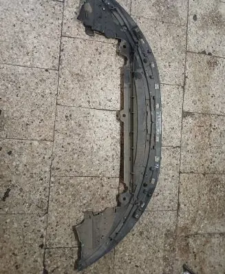 Front bumper lip