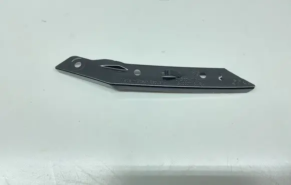 Skoda Superb B8 (3V) Front bumper mounting bracket 3V0807184 DX52DZ100MR