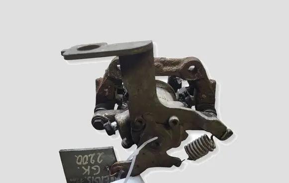 Toyota Avensis T270 Rear brake caliper 0204Y04613