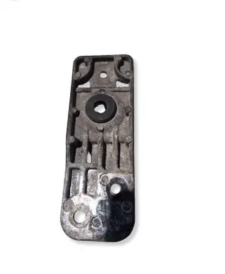 Opel Astra J Radiator mount bracket 13337826