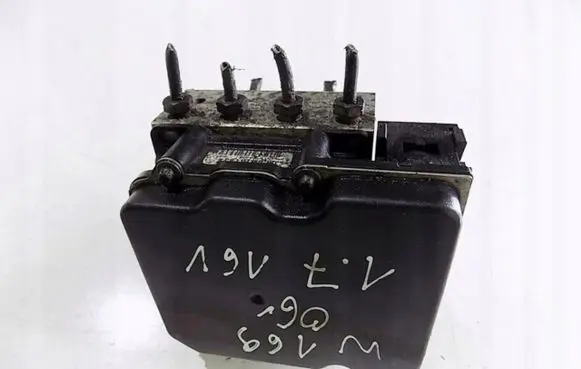 Mercedes-Benz A W169 ABS Pump 0265950505