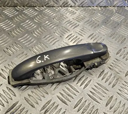 Volkswagen Touran I Front door exterior handle