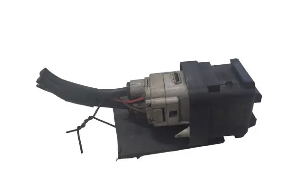 Toyota Avensis T250 Glow plug pre-heat relay 2861067010