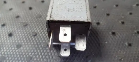 Audi A6 S6 C6 4F Other relay 8D0951253A