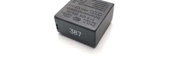Audi A8 S8 D2 4D Other relay 4B0919471 5KG00656804