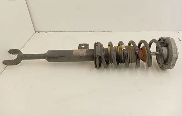 BMW 5 F10 F11 Front shock absorber/damper 6863295