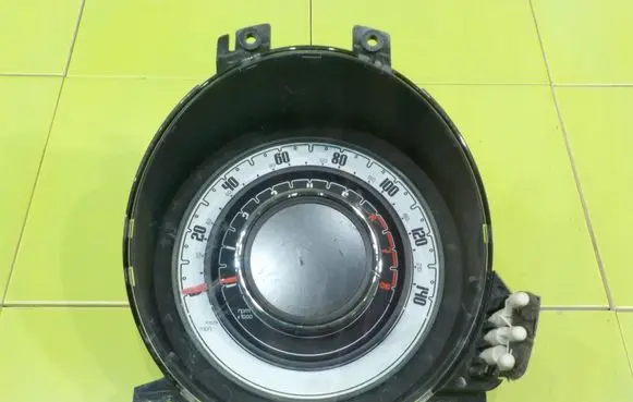 Fiat 500 Speedometer (instrument cluster) XP162