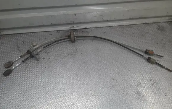 Opel Zafira B Gear shift cable linkage 90578381DE45R