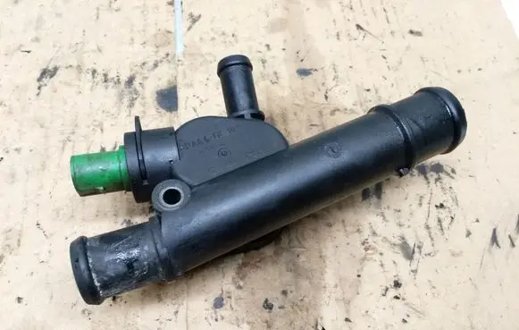 Volkswagen Lupo Thermostat/thermostat housing 038121133