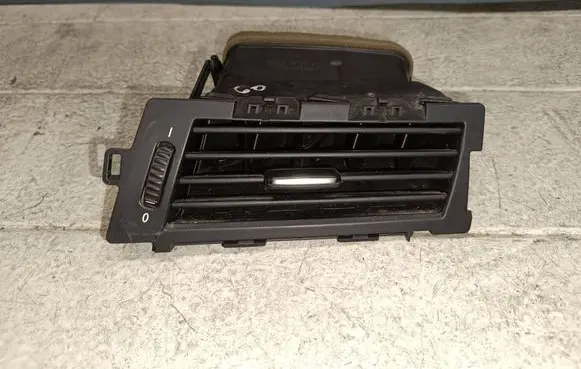 BMW 5 E60 E61 Dashboard side air vent grill/cover trim 695362001