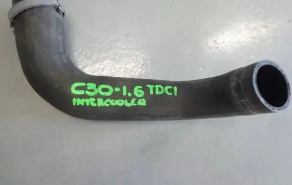 Volvo C30 Coolant pipe/hose 
