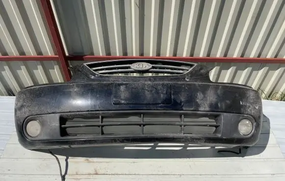 KIA Carens I Front bumper