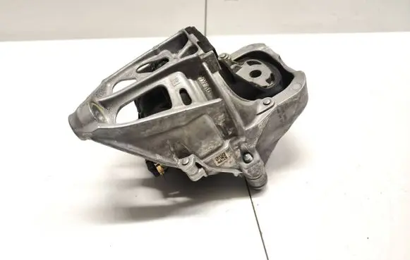 Audi Q5 SQ5 Engine mount bracket 4M0199371FC