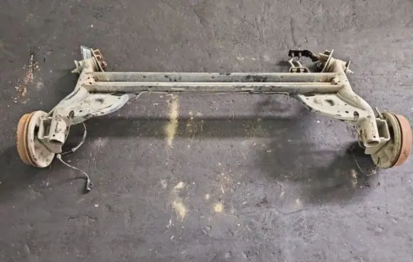 Renault Clio III Rear axle beam IMPRK1387494