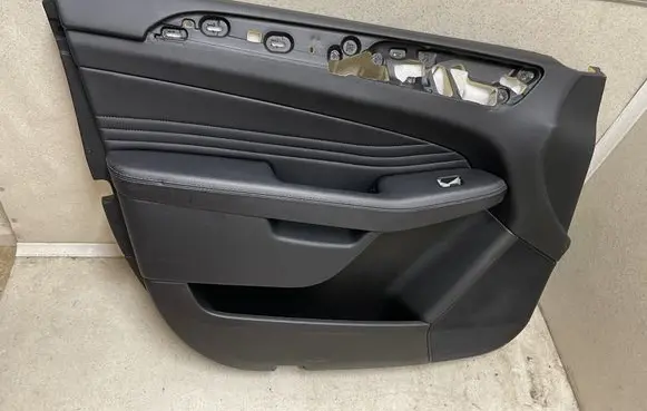 Mercedes-Benz ML W166 Front door card panel trim
