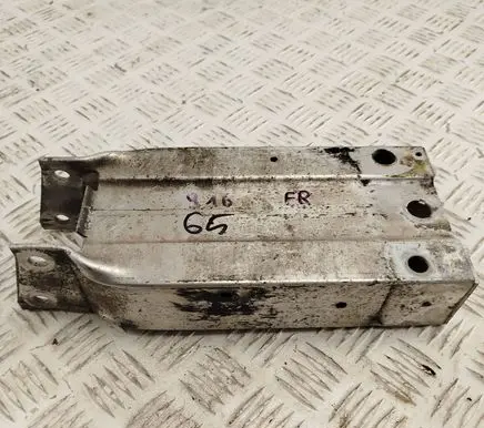 Mercedes-Benz E W212 Front bumper shock/impact absorber A2126200895