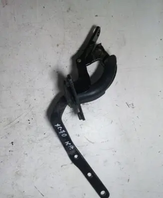 Volvo XC70 Tailgate/trunk/boot hinge 8643157