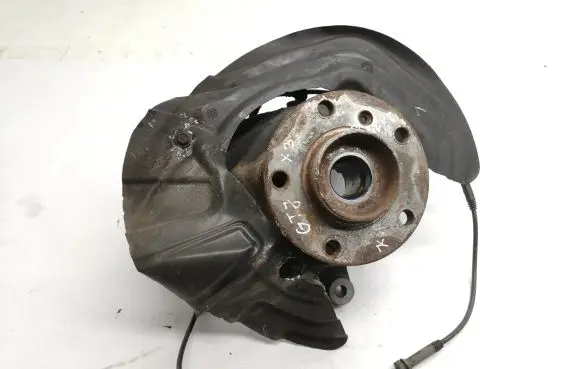 BMW X3 F25 Front wheel hub