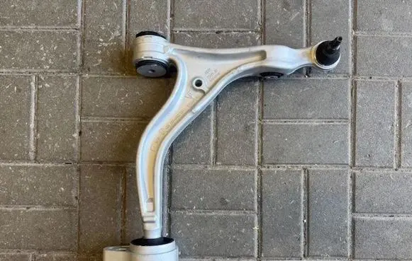 Porsche Panamera (971) Front control arm 971407152