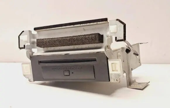 Navigation unit CD/DVD player