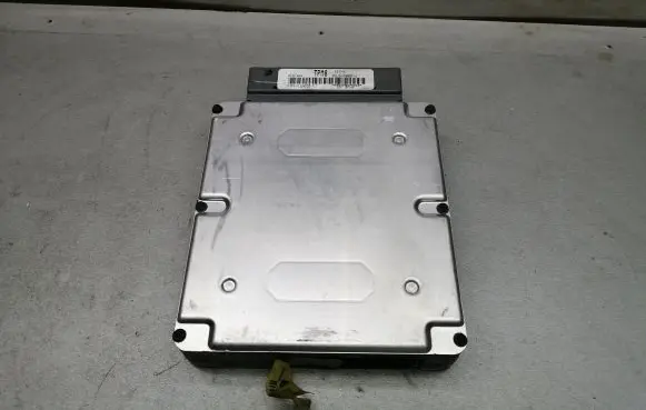 Mazda 626 Engine control unit/module FSJ318881J F7FF12A650FJ