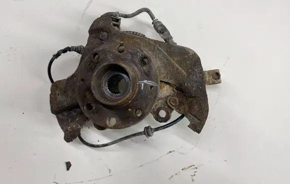 Fiat Grande Punto Front wheel hub spindle knuckle