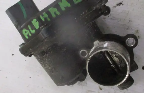 Seat Alhambra (Mk2) Engine shut-off valve 