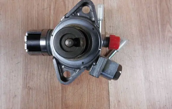Mitsubishi Eclipse Cross Fuel injection high pressure pump 1460A111 2961000550