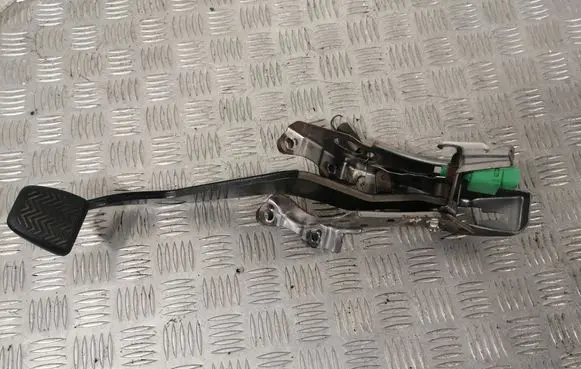 Toyota Avensis T270 Brake pedal 5510612690 4710120720