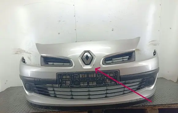 Renault Clio III Front bumper