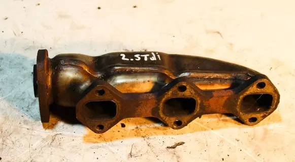 Audi A6 S6 C5 4B Exhaust manifold 059253033