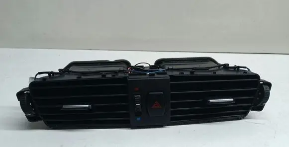 BMW X3 F25 Dash center air vent grill 9184742