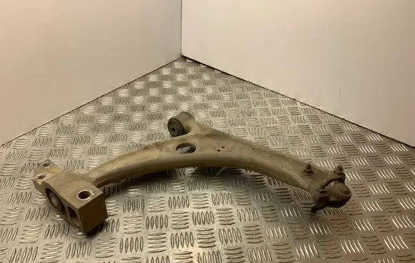 Volkswagen PASSAT B6 Front lower control arm/wishbone