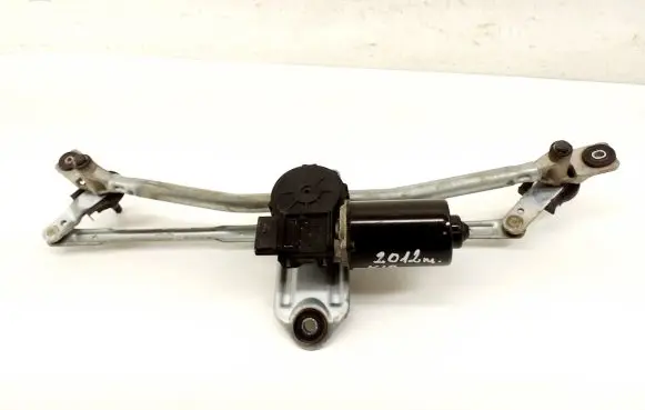 KIA Sportage Front wiper linkage and motor