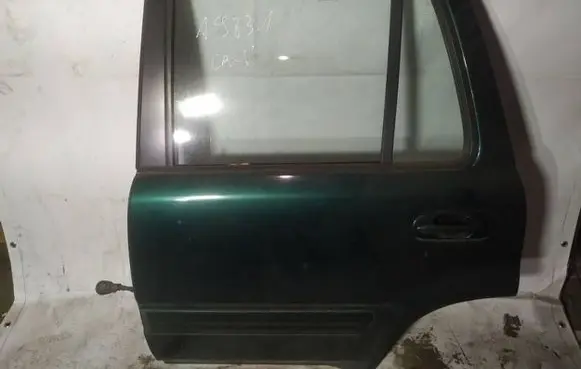 Honda CR-V Rear door