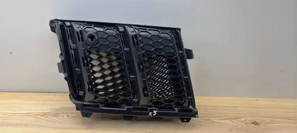 Audi R8 4S Front bumper lower grill 4S0807684A