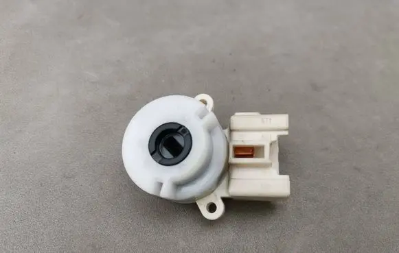 Lexus RX 330 - 350 - 400H Ignition lock contact 