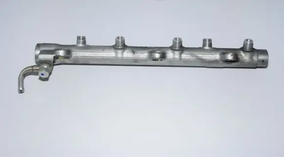 BMW 3 E90 E91 Fuel main line pipe 7787164
