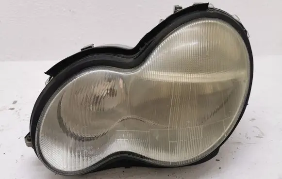 Mercedes-Benz C W203 Headlight/headlamp