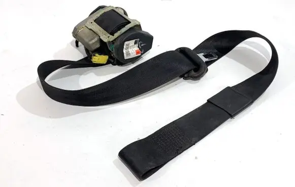 Audi A3 S3 8P Front seatbelt 