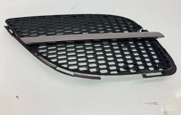 Nissan Almera N16 Front grill 62320BN700
