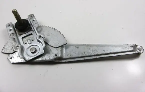 Mazda 323 Rear door manual window regulator 