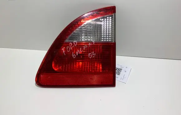 Ford Galaxy Tailgate rear/tail lights 7M5945094B